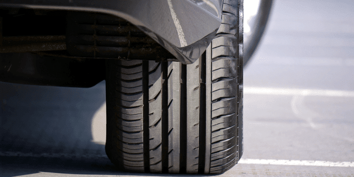 Guidare con pneumatici runflat in caso di foratura