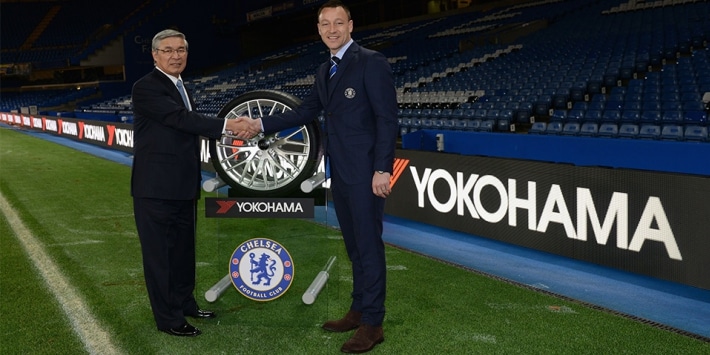 Annuncio ufficiale della partnership, M. Noji di Yokohama e John Terry del Chelsea FC